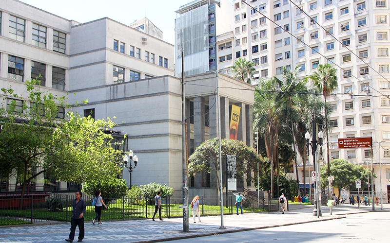 Biblioteca-na-Consolação