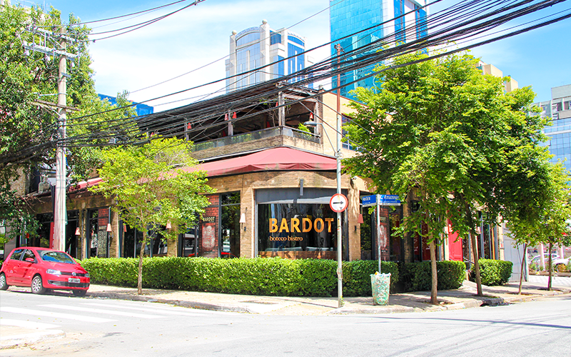 bardot no Itaim Bibi
