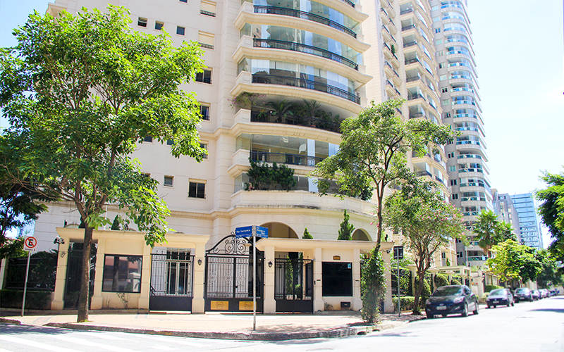 Edifícios residenciais no Itaim Bibi